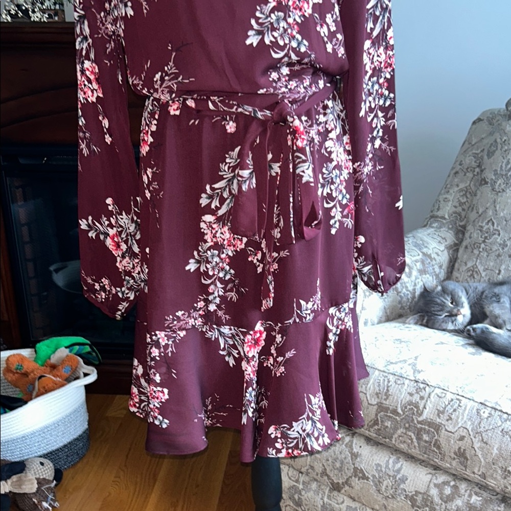 White House Black Market Plum Floral Long Sleeve Dress - Picture 3 of 6